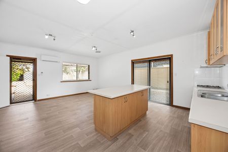 8 Milner Rd, Hilton SA 5033 - House For Rent | Domain - Photo 2