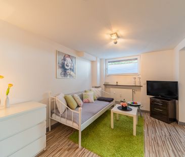 City-Residence: Schöne 1-Zi.-Souterrain-Wohnung in ruhiger Lage nah... - Photo 1