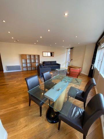 3 Bed Flat, Thomas Lane, BS1 - Photo 2