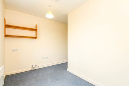 2 bed Apartment for Rent - Photo 4