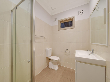 653 Pacific Highway, Mount Colah NSW 2079 - House For Rent | Domain - Photo 4