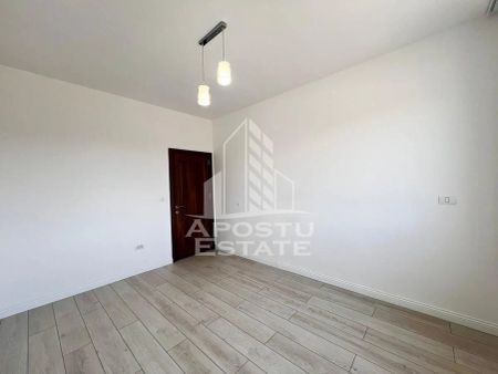 Jumatate de Duplex, 4 camere, 2 locuri de parcare,curte, Mosnita Noua - Photo 3