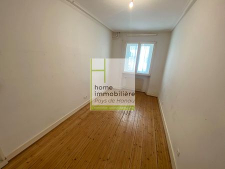 STRASBOURG PLACE SAINTE MADELEINE Bel appartement F3 de 66m² en rez de chaussée - Photo 2