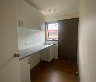 285 Gladstone Road, Dandenong North - Photo 5