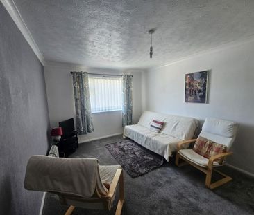 2 bedroom flat to rent - Photo 6
