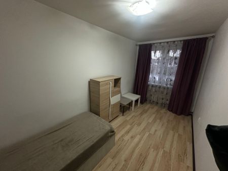 Apartament 3 camere, semidecomandat, 60 mp - Centru! - Photo 3