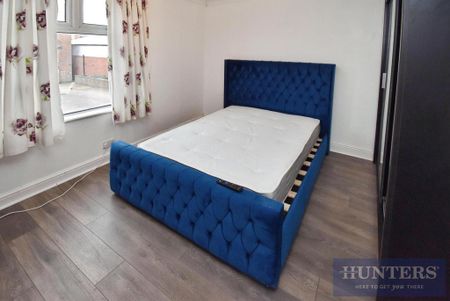 2 bedroom terraced house to rent - Photo 2