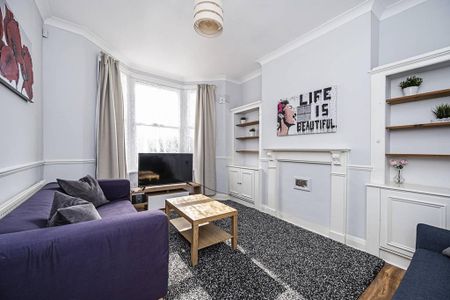 2 bedroom maisonette to rent - Photo 4
