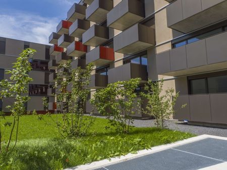 Appartement de 2.5 pièces au 3è étage avec balcon! - Foto 4