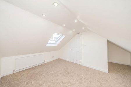 3 bedroom maisonette to rent - Photo 4