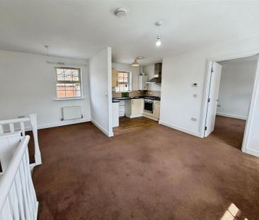 2 Bedroom Coachhouse to Rent in Conyger Close, Great Oakley, Corby,... - Photo 3