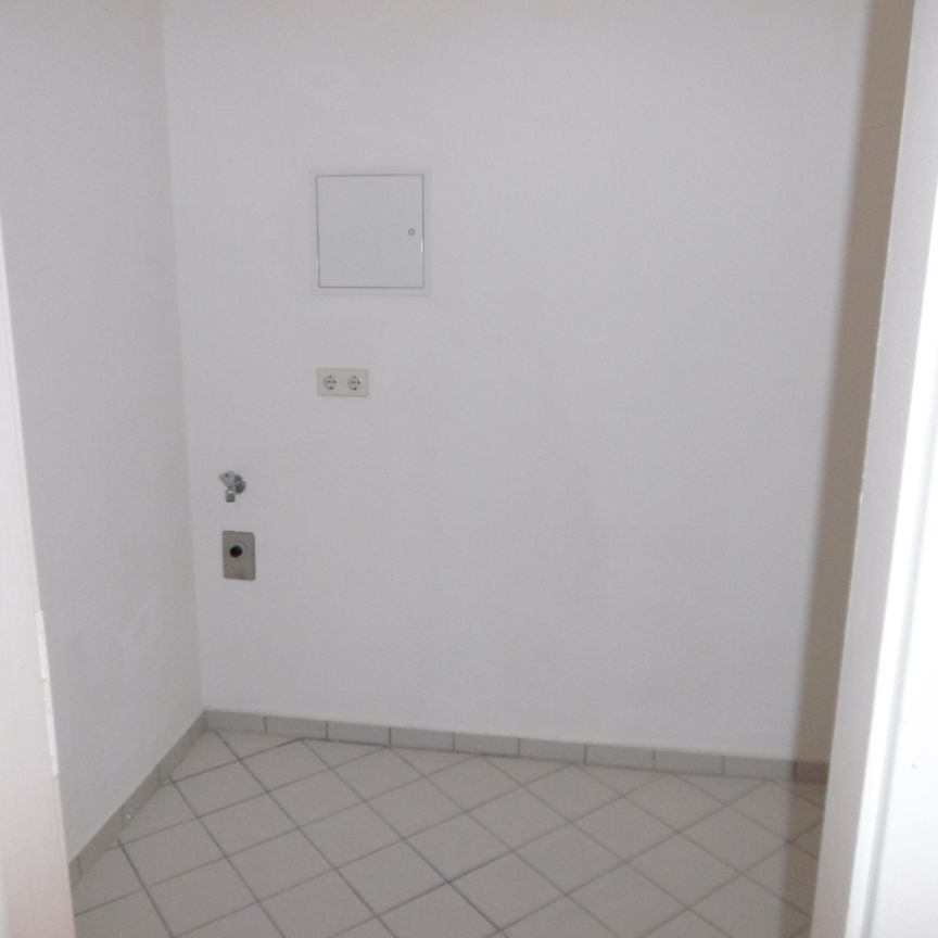 Rothenburger Str. - Große, helle 2-Zimmer- Wohnung in der Äußeren Neustadt! TG auf Wunsch, WG-geeignet - Photo 1