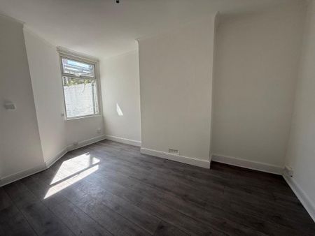 3 bedroom house to rent - Photo 2