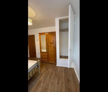 Room in a Shared House, Saracen Street, E14 - Photo 5