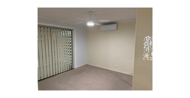 3 Bedroom and 1 Bathroom House for Rent in Elizabeth Downs - Photo 1