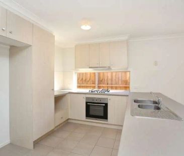 “Family Home in Falling Water Estate” - Photo 4