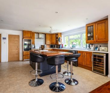7 bedroom detached house to rent - Photo 4