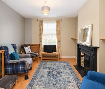 2 Bedroom HOUSE, Chester - Photo 2