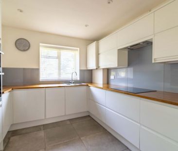 3 bedroom end of terrace house to rent - Photo 6