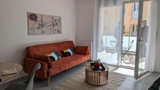 Location Appartement 2 pièces 41m² TERNAY 69360 - Photo 1