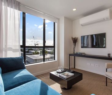 Cool, modern and pet friendly - Photo 5