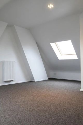 Prachtig herenhuis met 4 slaapkamers en terras - Photo 2