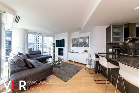 Condo in Downtown Vancouver, BC - Photo 2