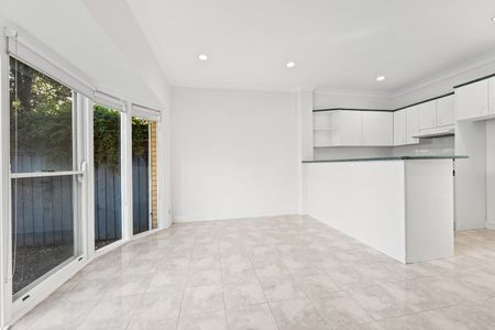 5/63 Farnham Street, Flemington VIC 3031 - Photo 4