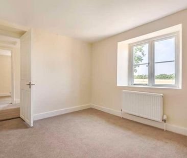 Alex Farm, Cricklade, Swindon, SN6 - Photo 3