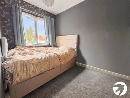 2 bedroom end of terrace house to rent - Photo 5