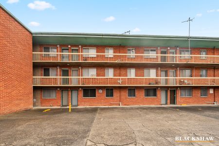 5/5 Charles Street, Queanbeyan NSW 2620 - Apartment For Rent | Domain - Photo 5