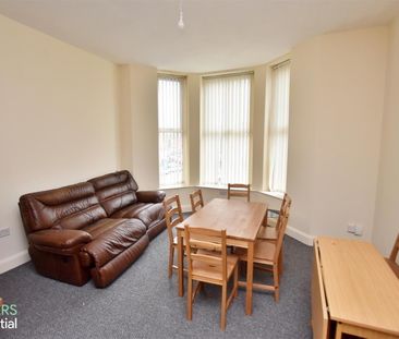 Apt 3, 230 Antrim Road - Photo 4