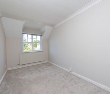 Curtis Close, Camberley, Surrey, GU15 - Photo 6