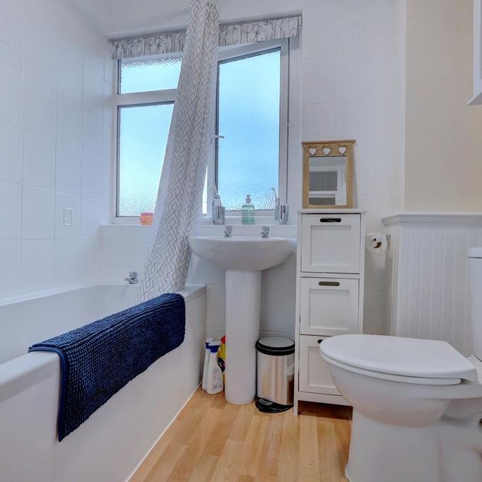 3 bedroom terraced house to rent - Photo 1