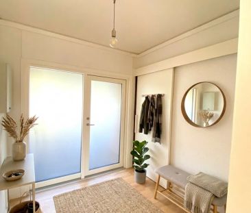 Lys 2-værelses lejlighed med altan i Aalborgs centrum - Photo 1