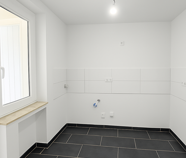 Frisch renoviert. Fertig zum Einziehen: 2 helle Zimmer, KDB und Bal... - Photo 5