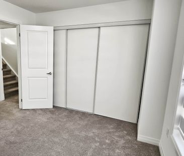 For Lease - 1630 Pleasure Valley Path, Oshawa, Ontario - Photo 6