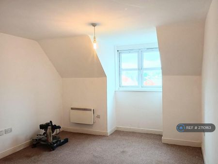 2 bedroom flat to rent - Photo 2