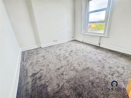 4 bedroom semi-detached house to rent - Photo 5