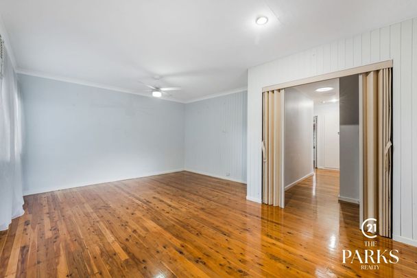 Spacious 4 Bedroom Family Home - Photo 1