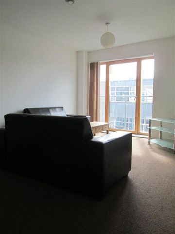 1 bedroom apartment to rent - Photo 2