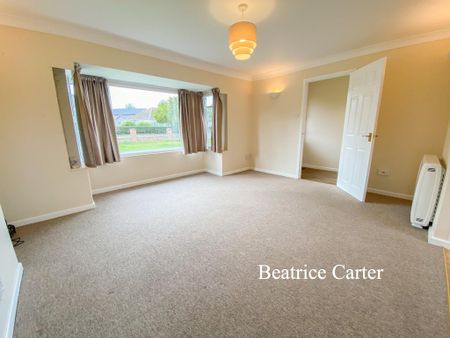 2 bedroom detached bungalow to rent - Photo 2