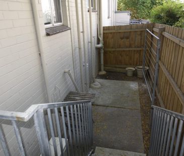 Tidy one bedroom! - Photo 3