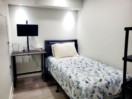 For Lease - 1332 Basswood Crescent Unit# Basement, Milton, Ontario - Photo 4