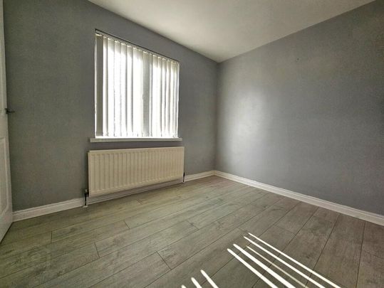 49 Caulside Park, Antrim, BT41 2DR - Photo 1