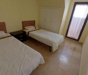 2 Bedroom Apartment For Rent in La Duquesa, Málaga - Photo 3