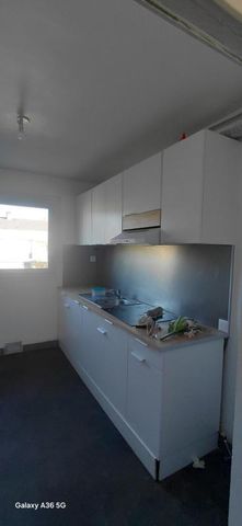 Location Appartement 4 pièces 79m² ANGERS 49100 - Photo 3