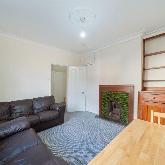 2 bedroom maisonette to rent - Photo 1