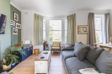 1 bedroom flat to rent - Photo 2