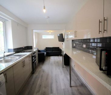 1 bedroom in a house share to rent - Photo 6
